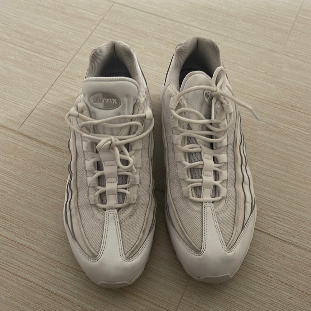 Nike air max 95 essential gently worn